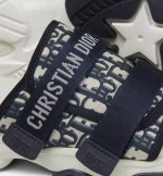 D-Wander Slide - Image 6